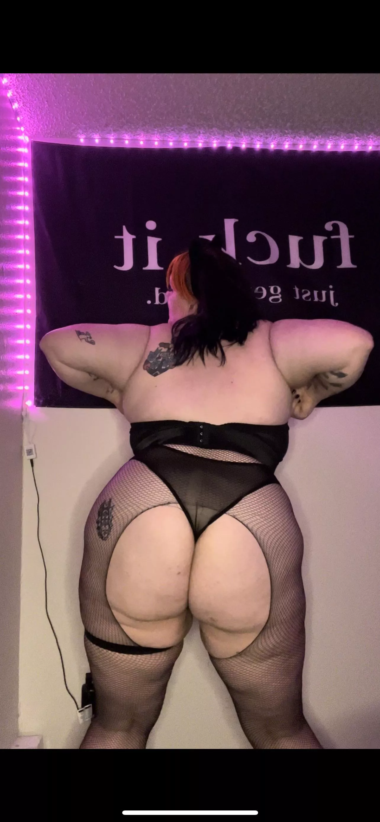 just a naughty cat who needs punished