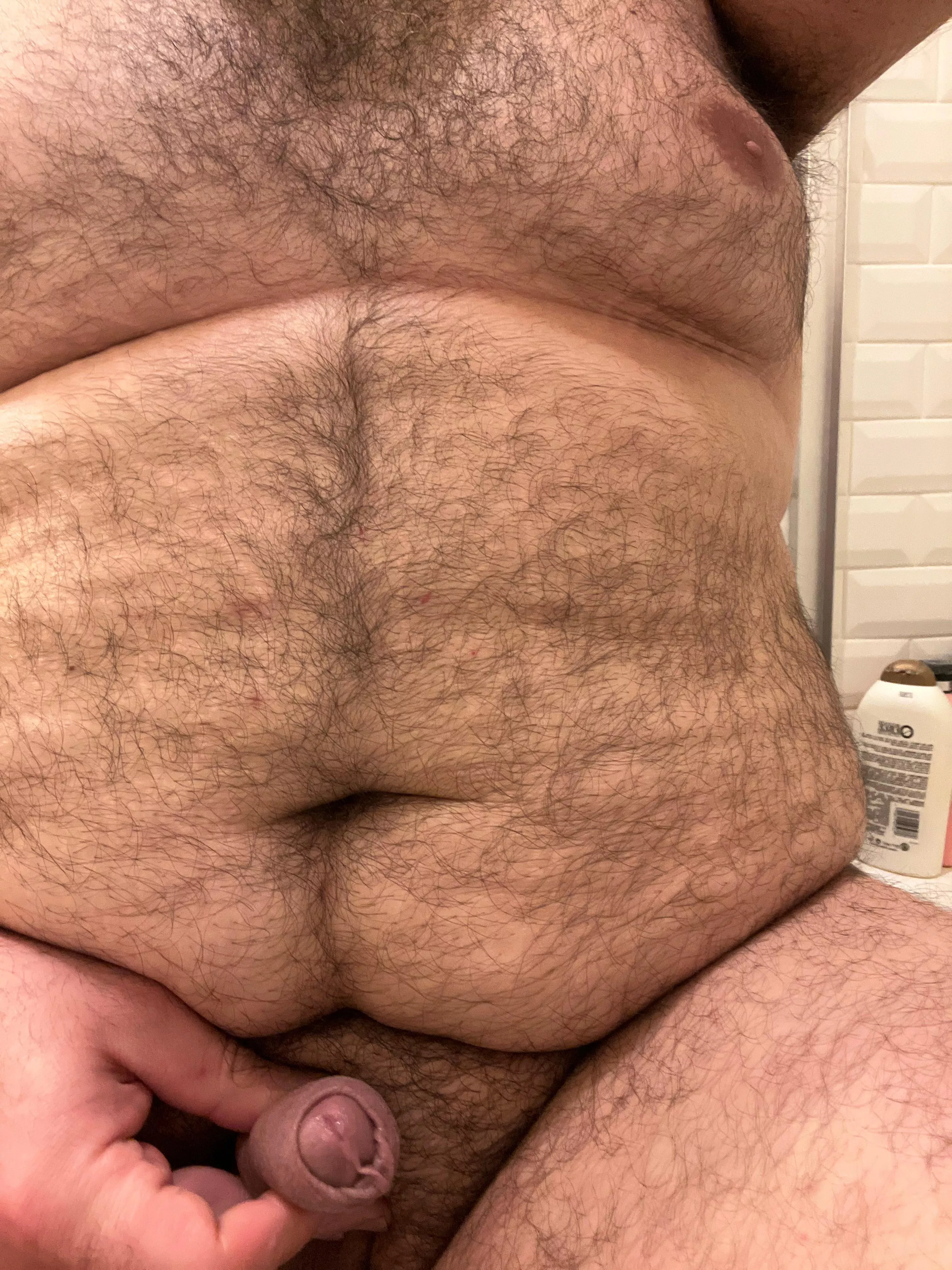 Lover of big and beautiful women (guys too) Happy new year!