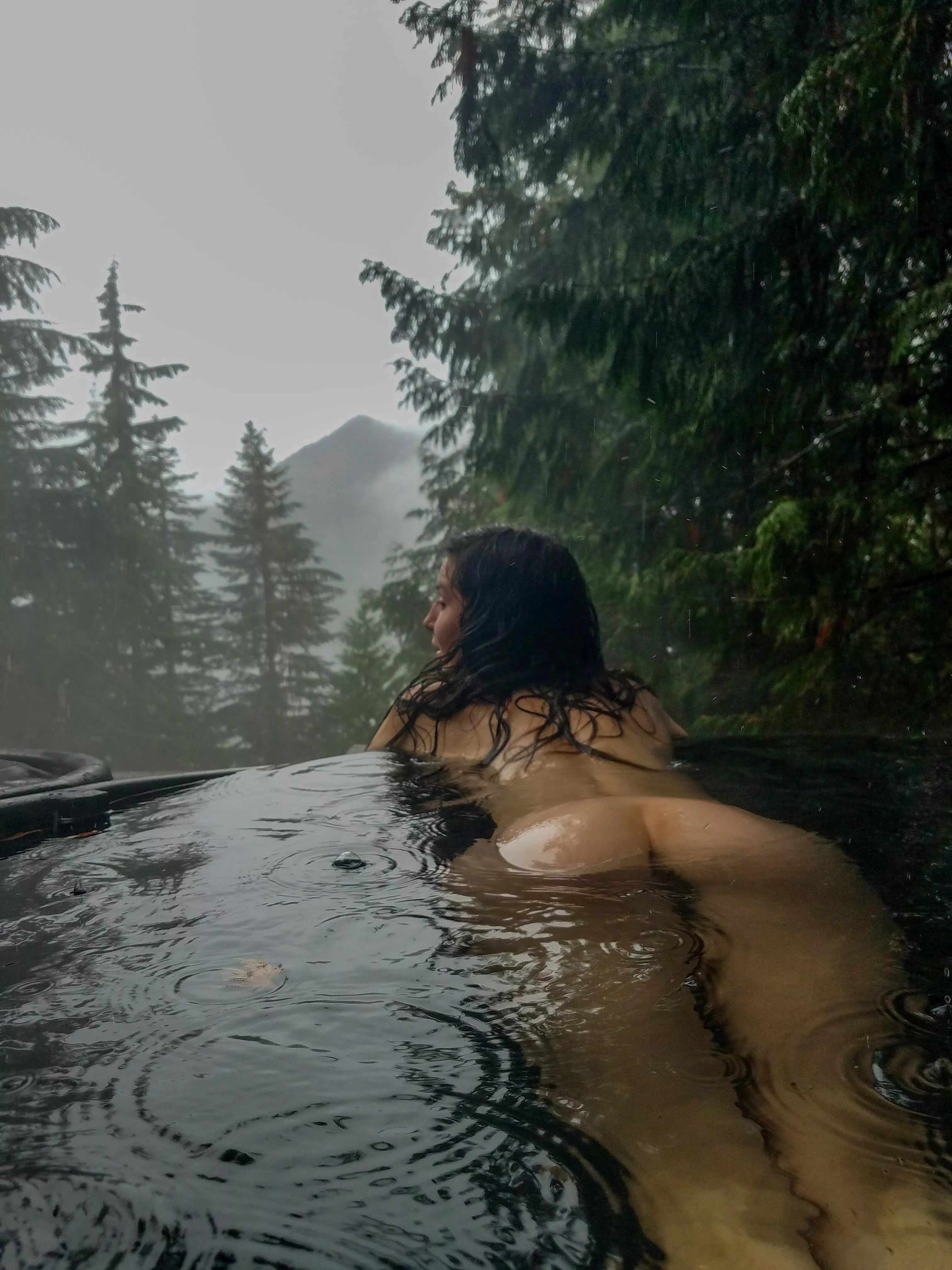 Petite brunette nymph in a hot spring💦