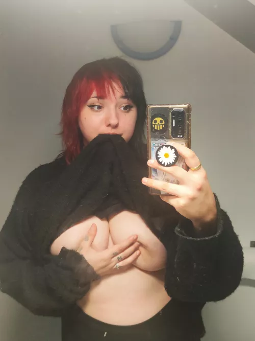 Please come play with them, I crave your touch ❤️🖤