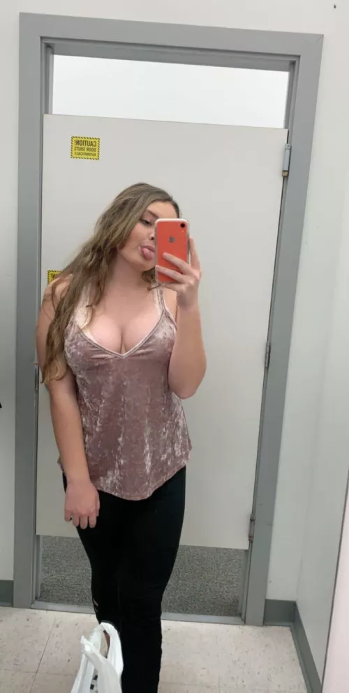 She wants to know what other guys think comment and show some love and i’ll send her nudes