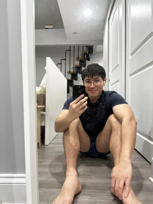 Sorry I’ve been MIA and excuse the dirty mirror, but I hope everyone’s had an amazing holiday😄