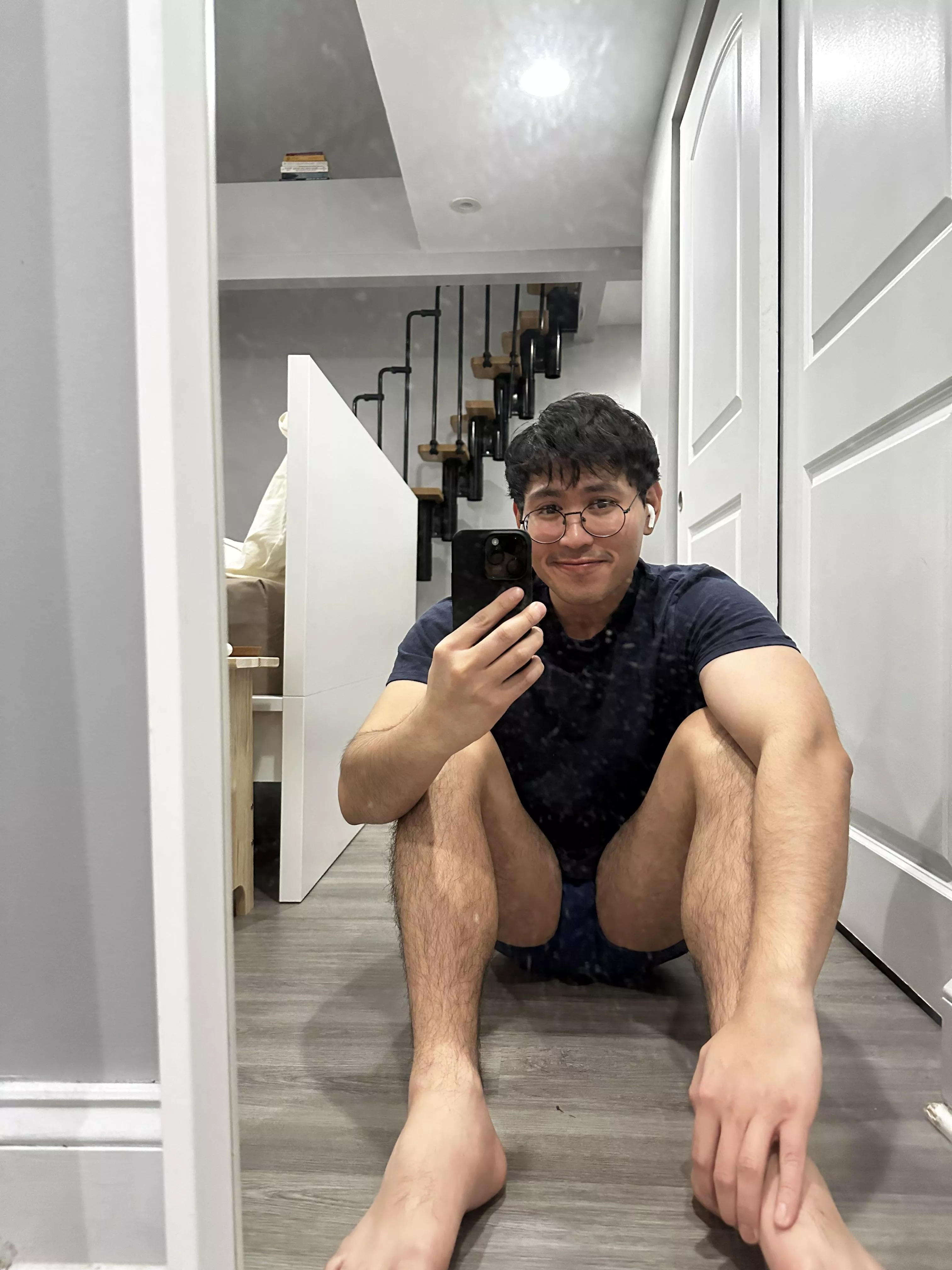 Sorry I’ve been MIA and excuse the dirty mirror, but I hope everyone’s had an amazing holiday😄