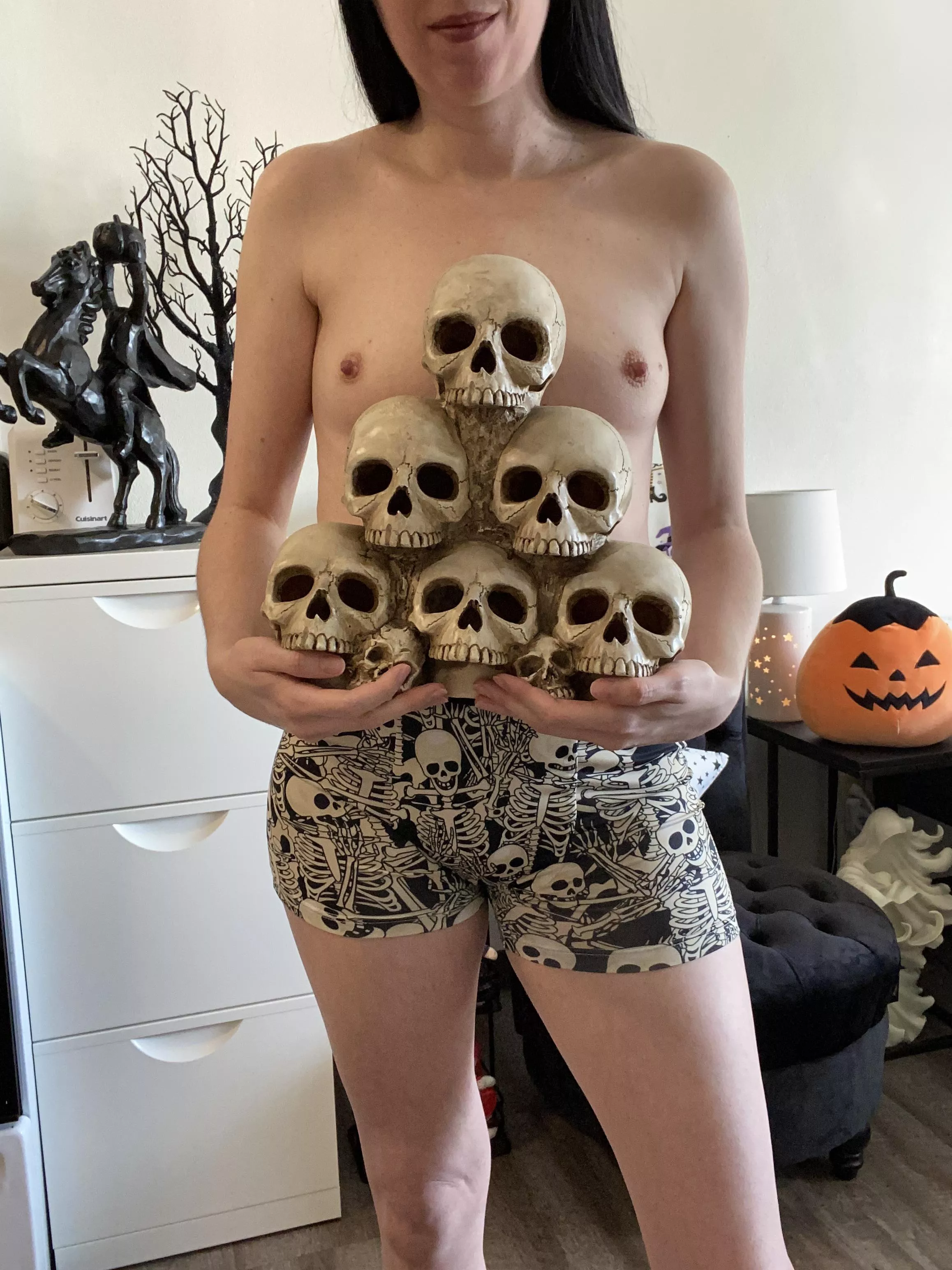 Spooky, sassy, ghoul-next-door