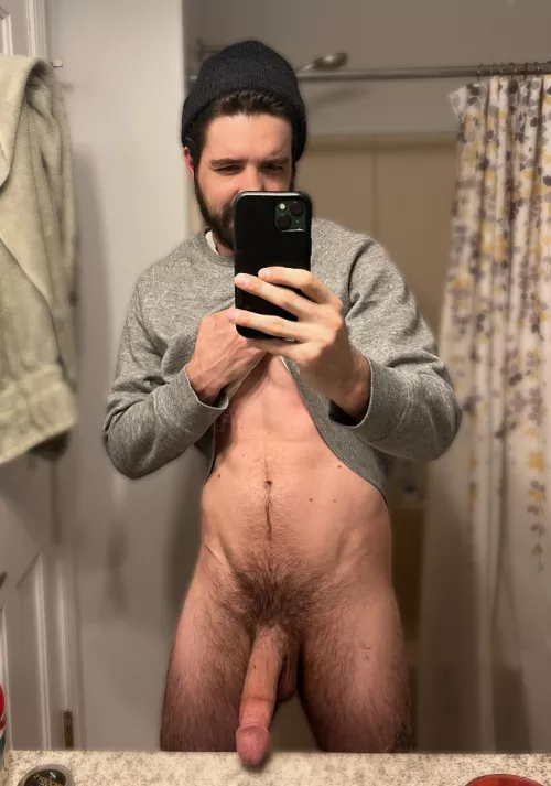 Still a little chilly here 🥶 [35]