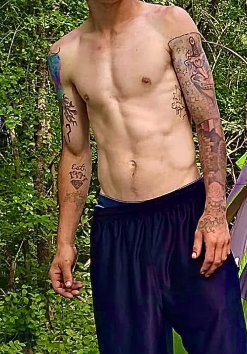 Tight sexy bodyyy boiii