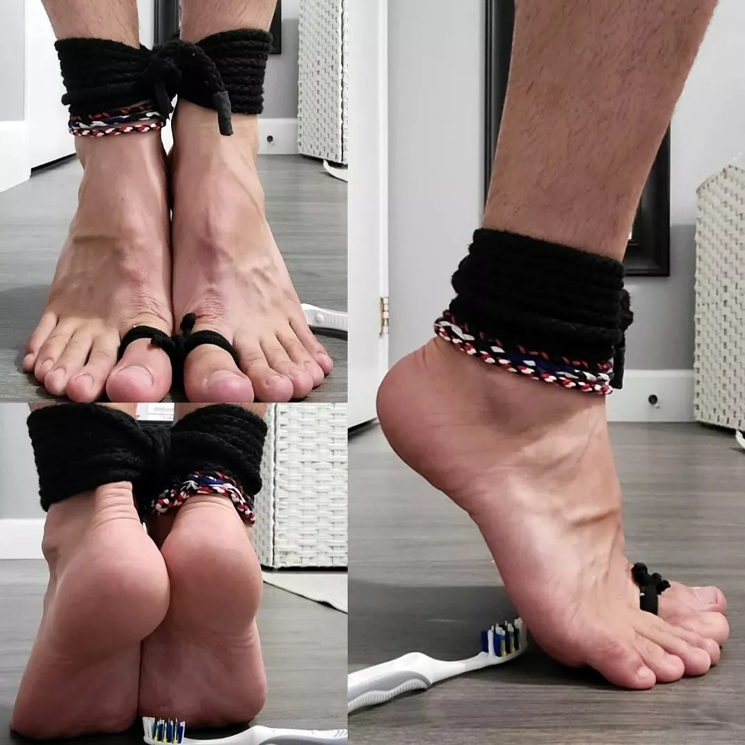 While my 'ler tickled my armpits, I was told to keep my heels up or else the electric toothbrush would get my soles. This was TORTURE. Such a great time😄