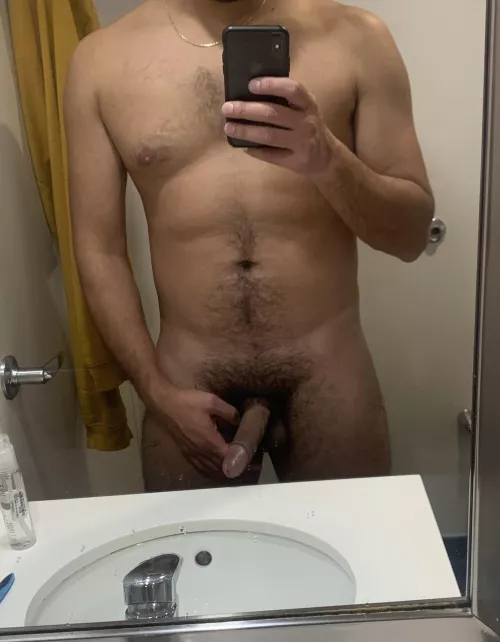 Who wants to ring in the new year with me in this hotel room?