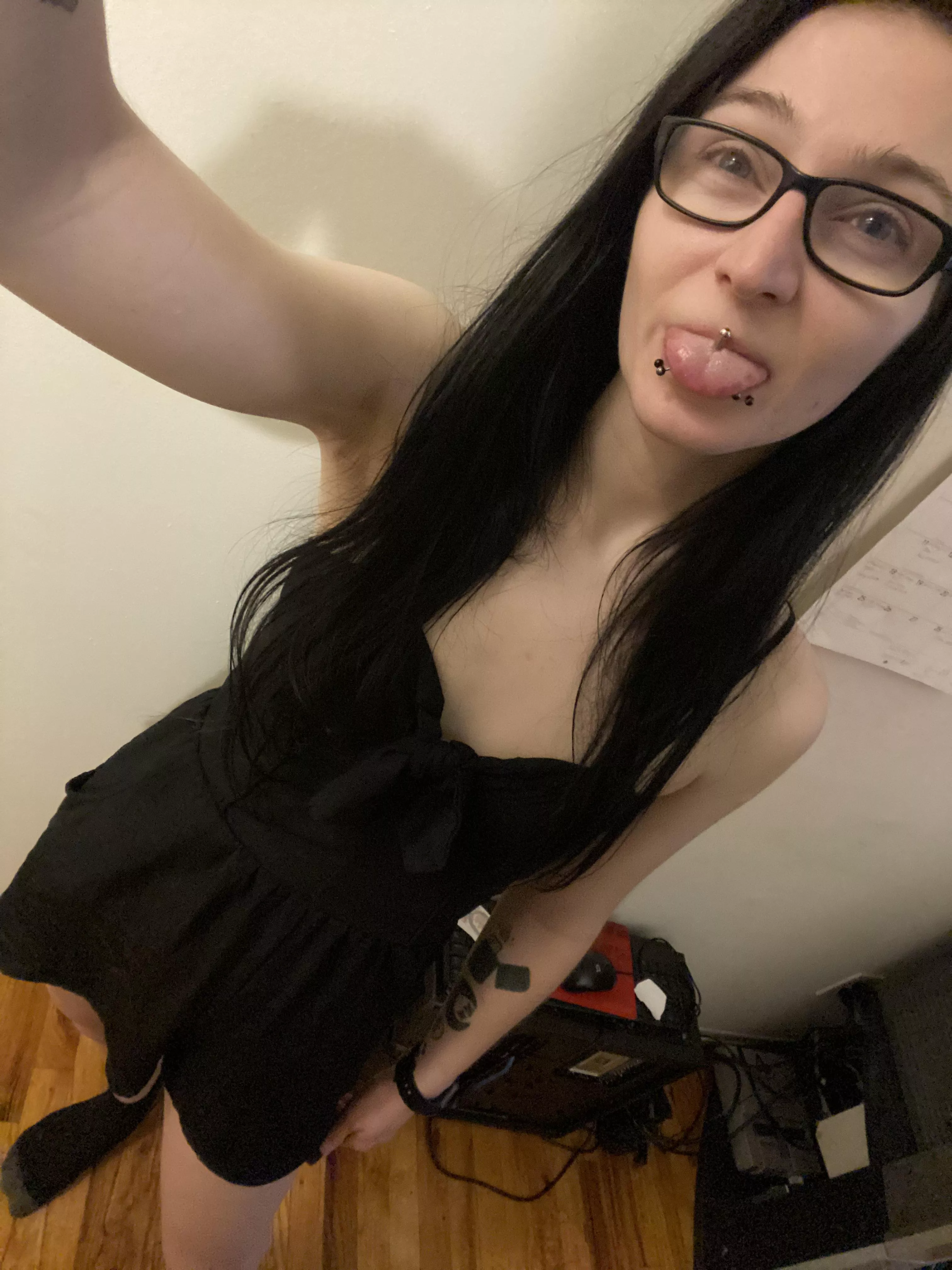 Would you kiss me at midnight? 😘