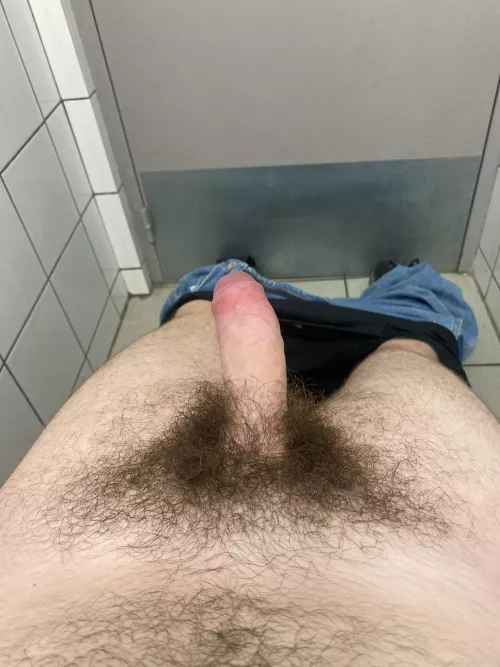 18 yo - Feeling so horny, who wants see me cum? 🍌💦