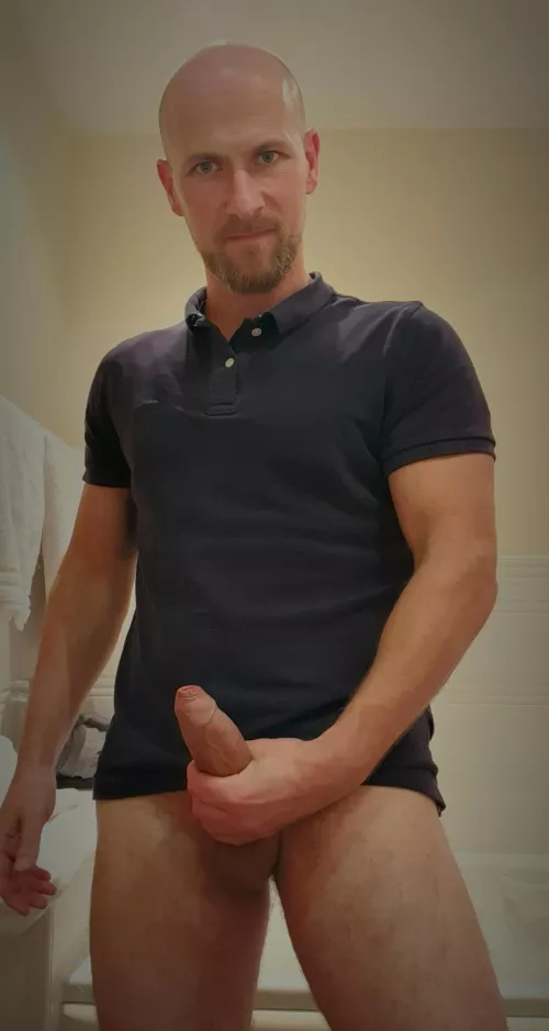 (38) need to empty my load before work..any offers? which hole?