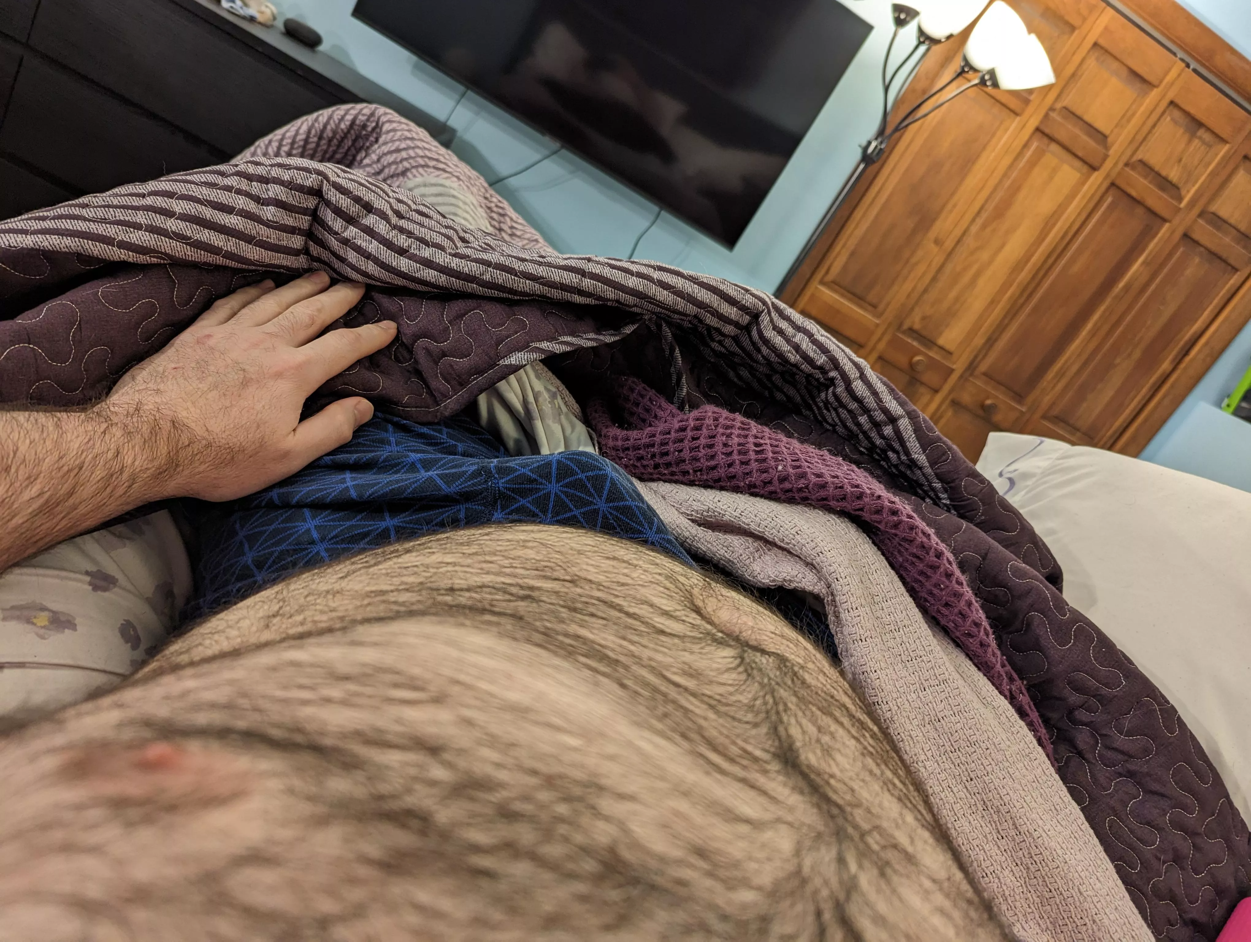 [44] cum give daddy a hand?