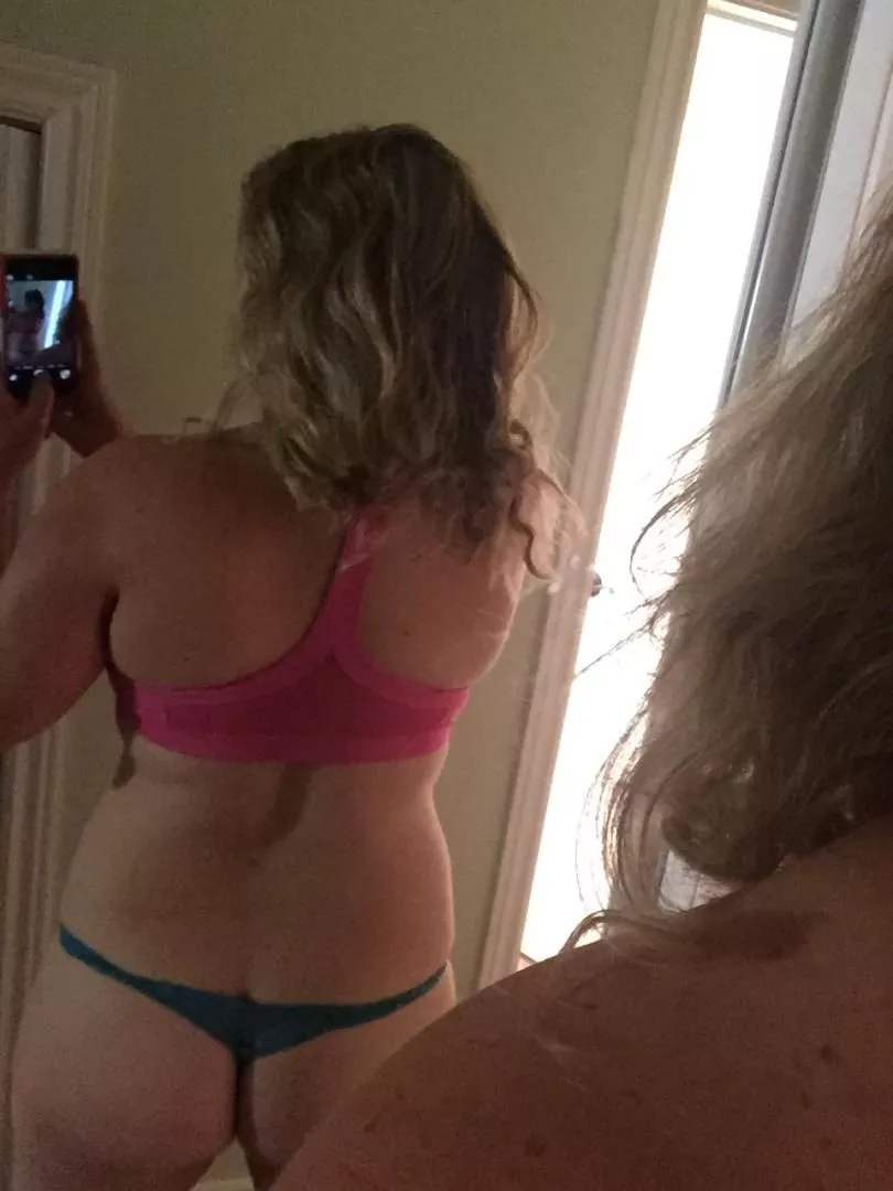 A little whale tail on some curves!