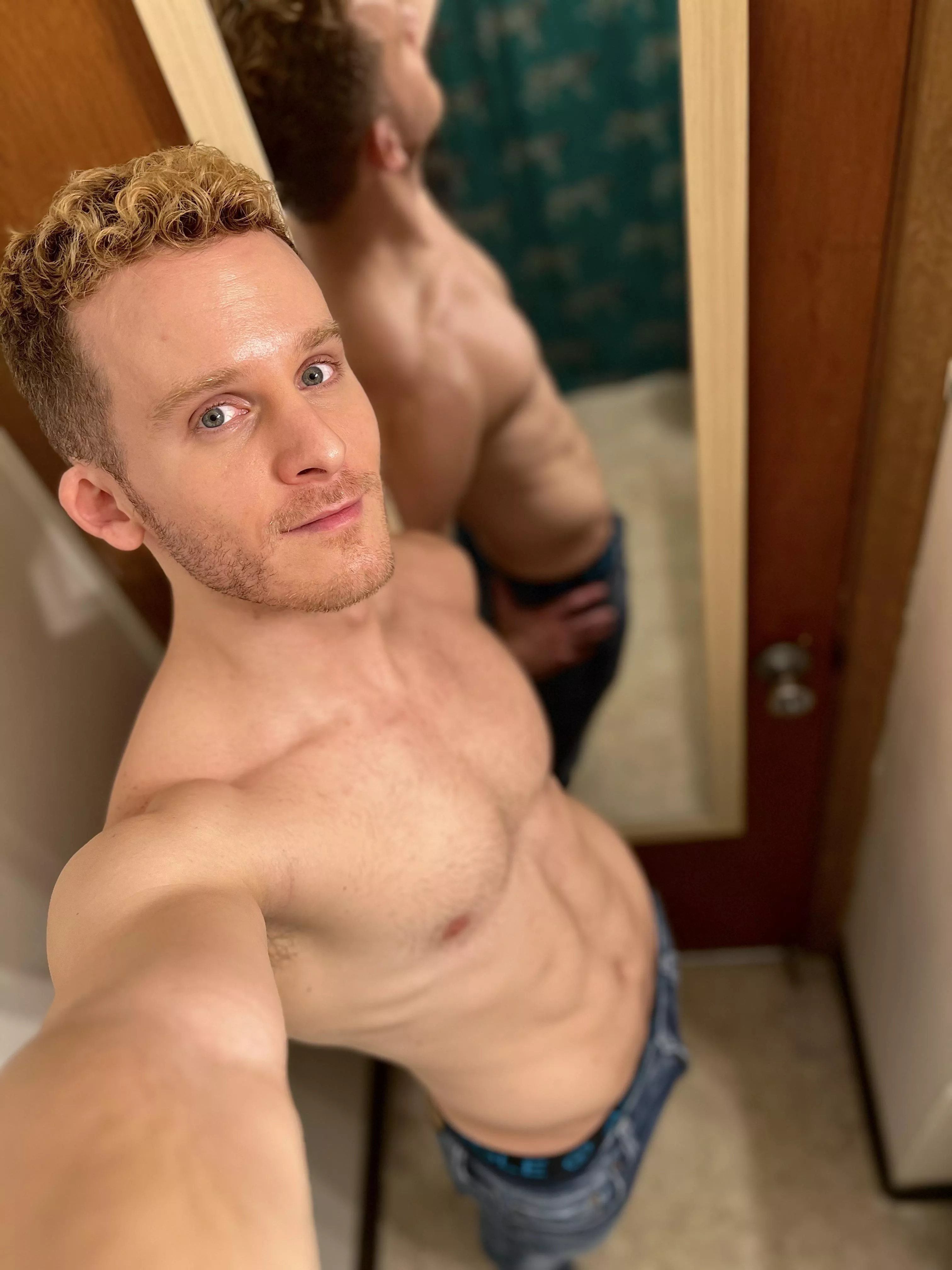 Can’t decide between Elden Ring or Persona 5 Royal for my 1st game of ‘23