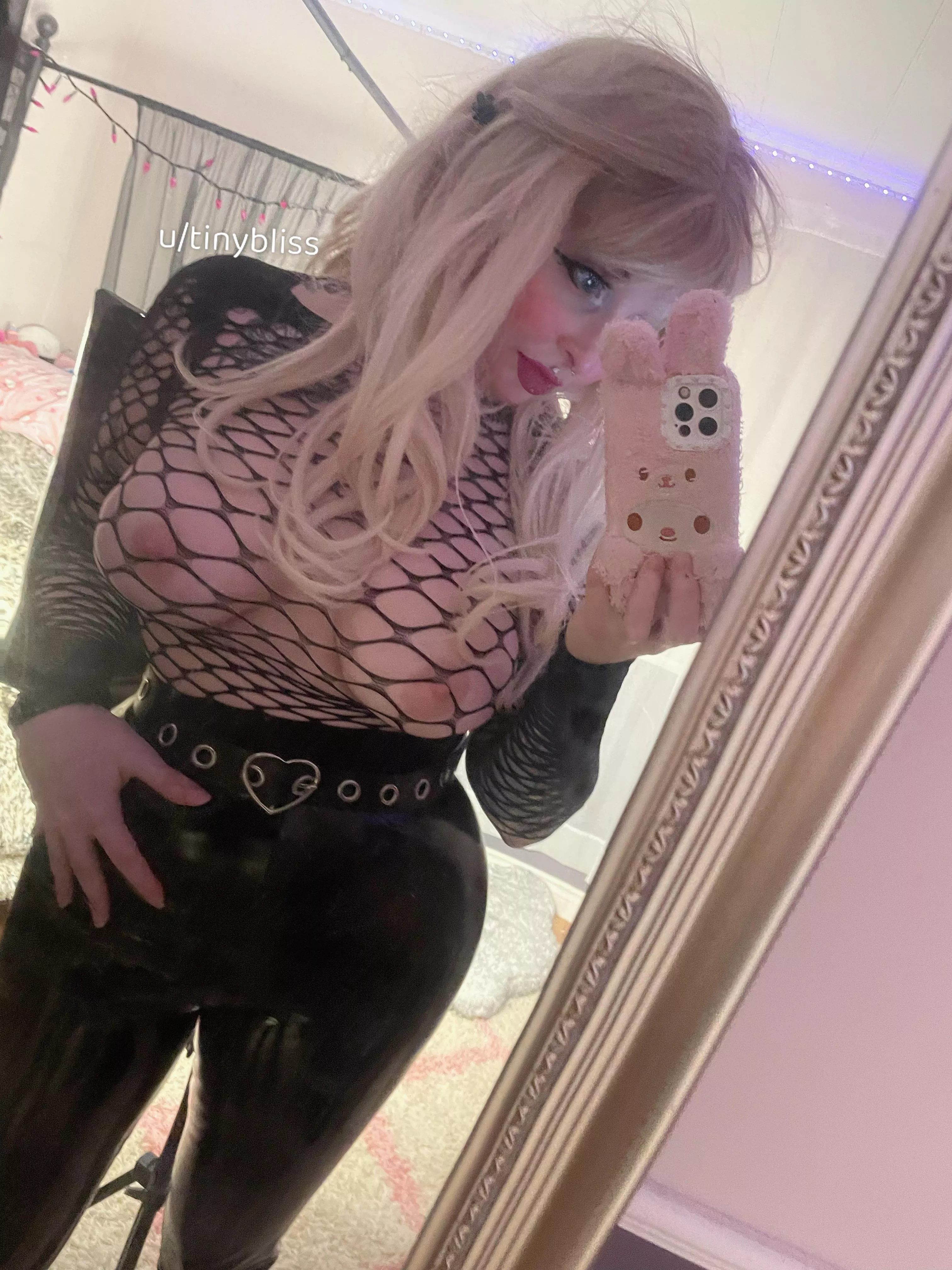 Depressed, but still hot 🤍