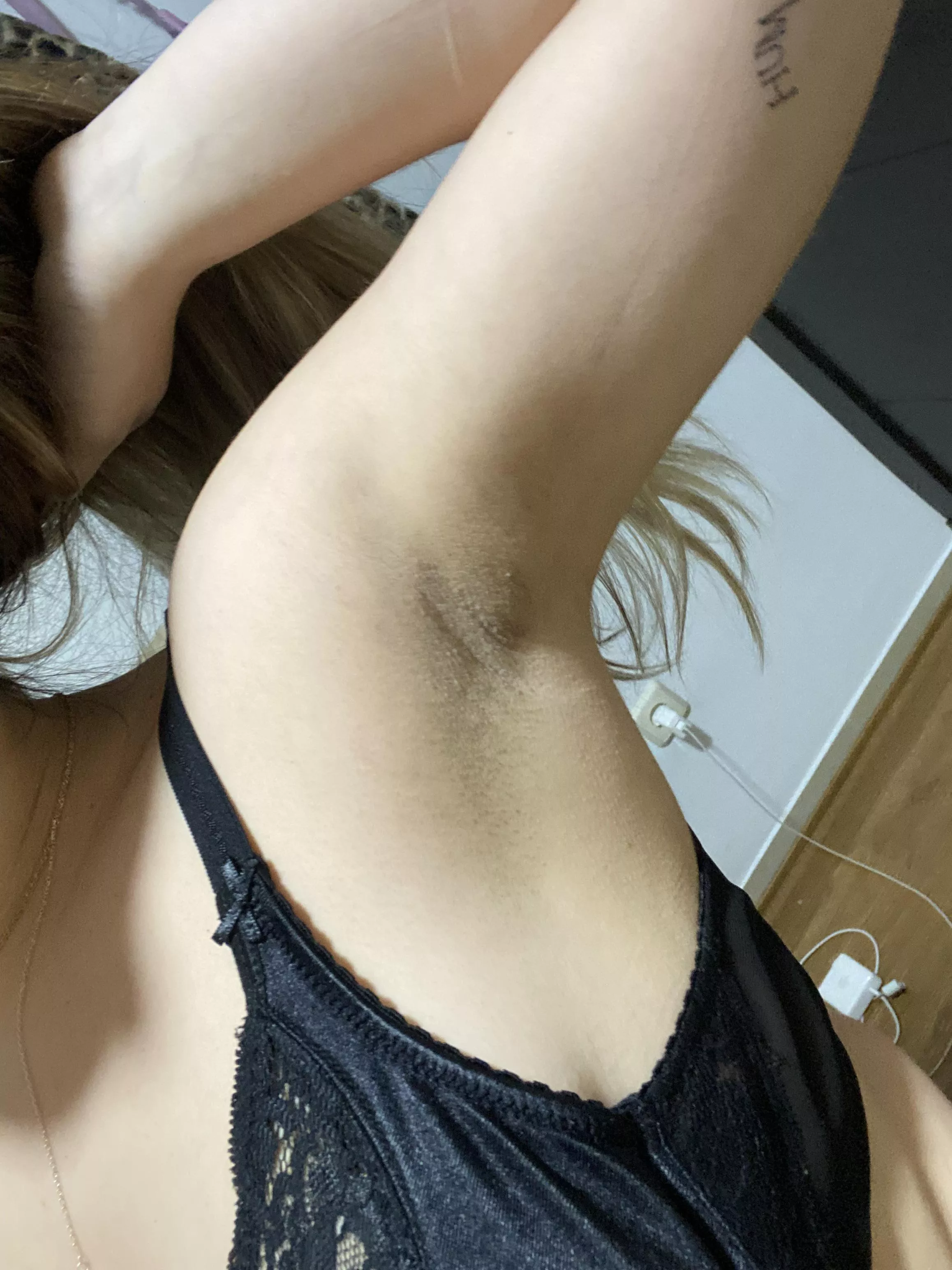 {FREE SUBSCRIPTION} my armpits are getting darker 🤭❤️‍🔥