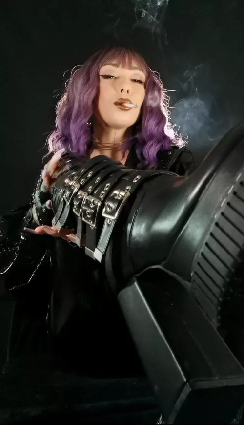 Giving you a big, chunky heel to suck on