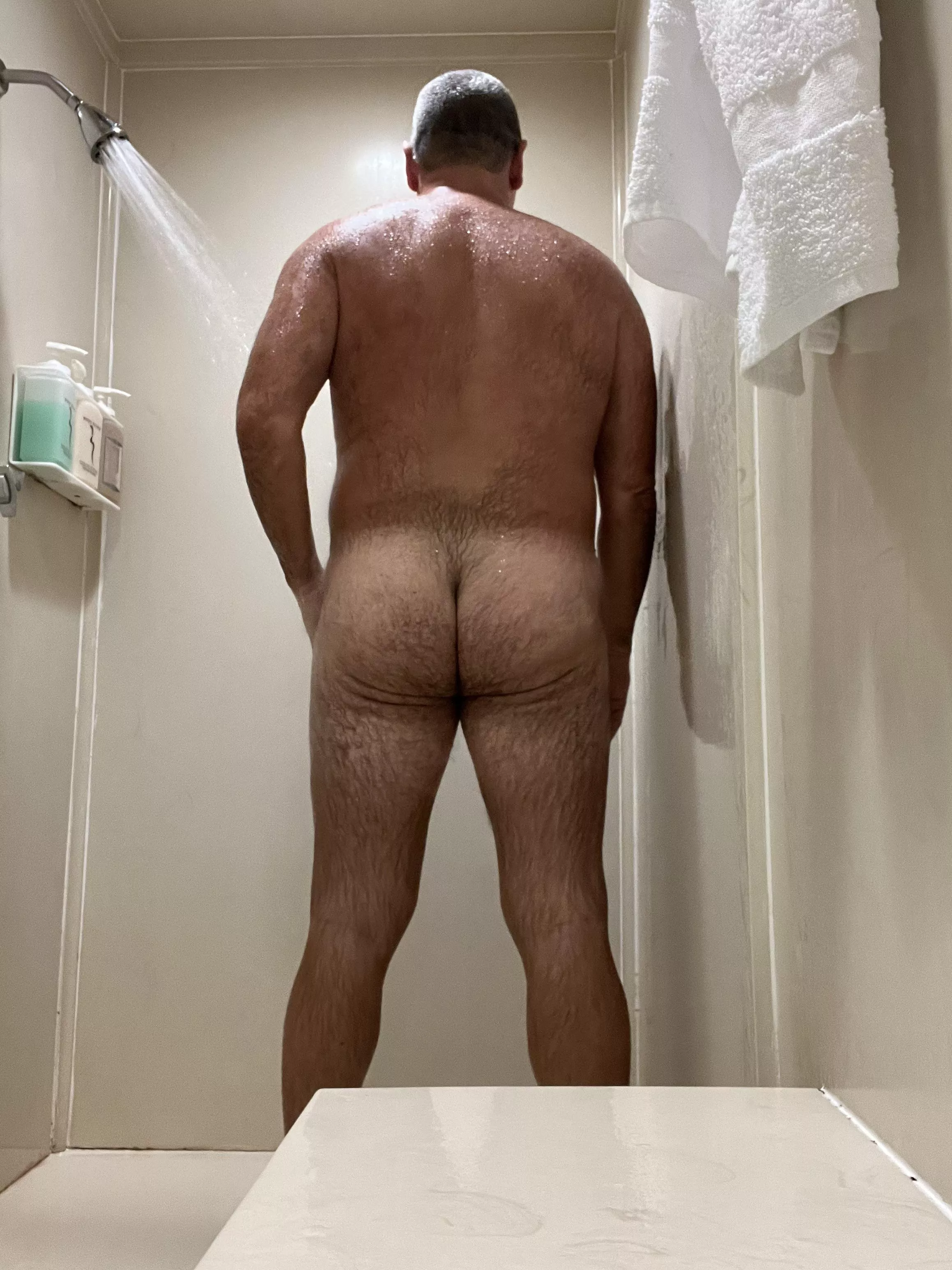 Gym shower, need some help with back side