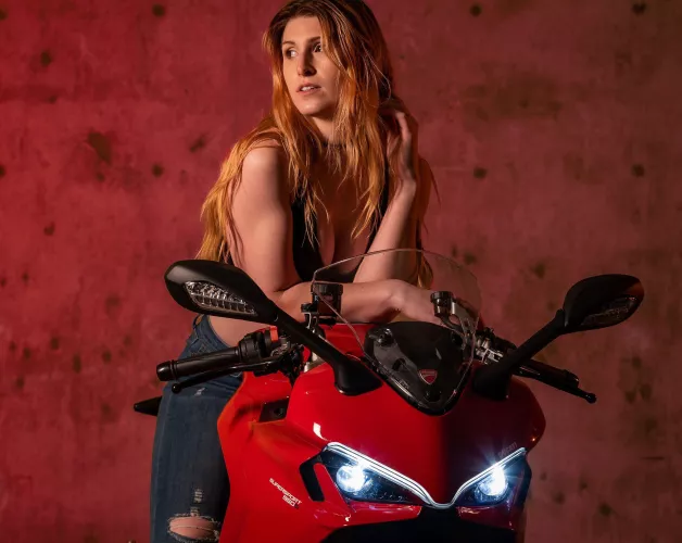 Had to show a little bit on my new bike