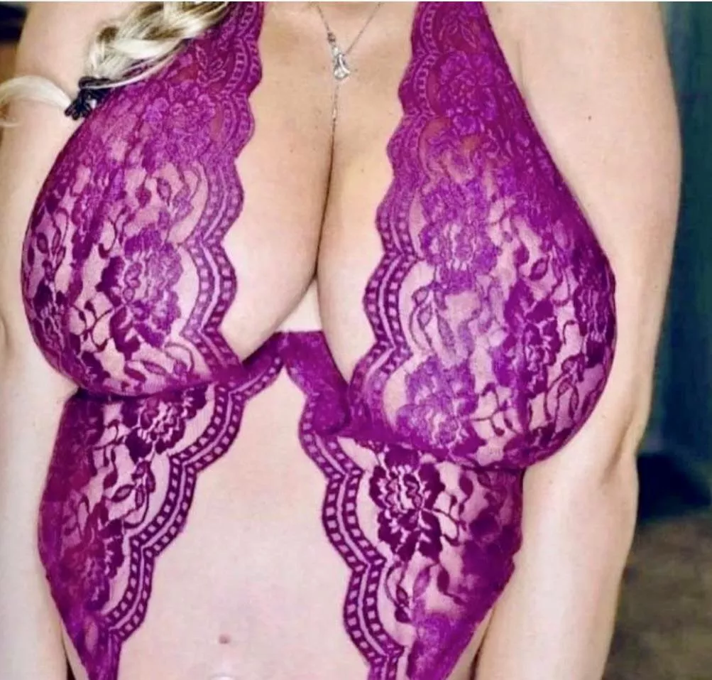 Hit me up to see my pregnancy content or birth videos tele gram squibbybibby23