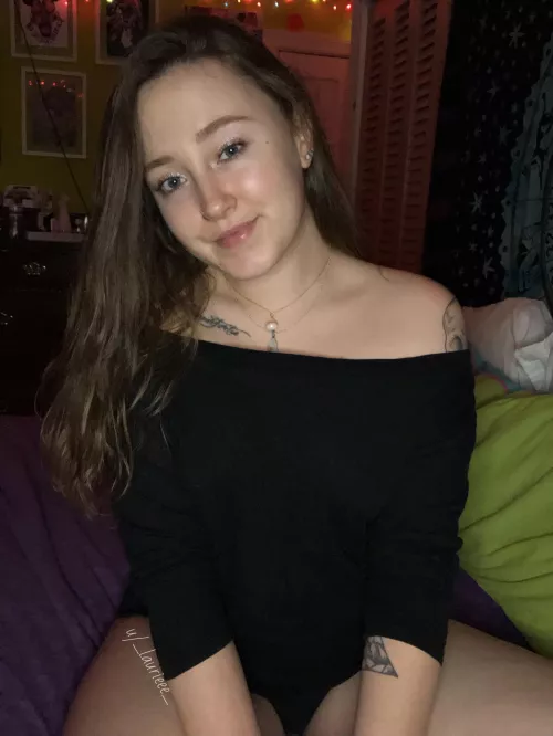 I love clothes that show off my tattoos in such a subtle but sexy way!