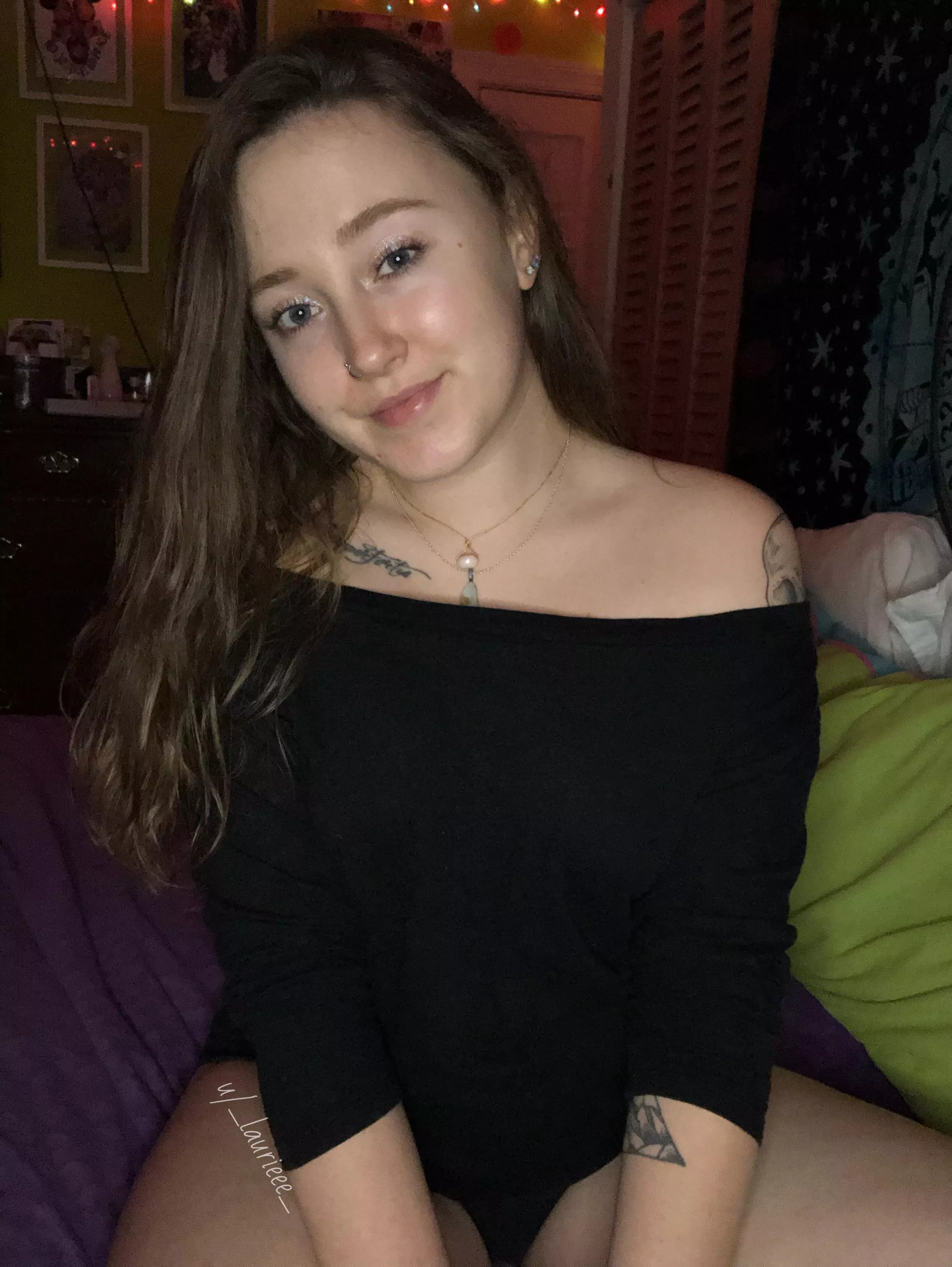 I love clothes that show off my tattoos in such a subtle but sexy way!