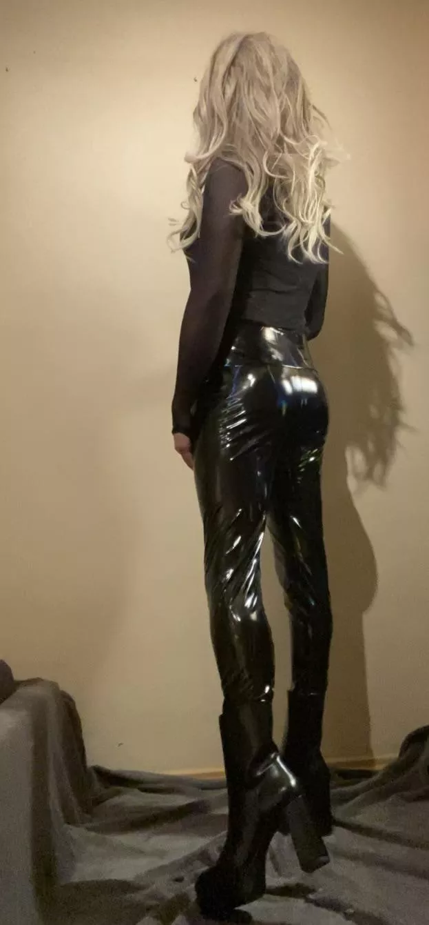 I love these leggings