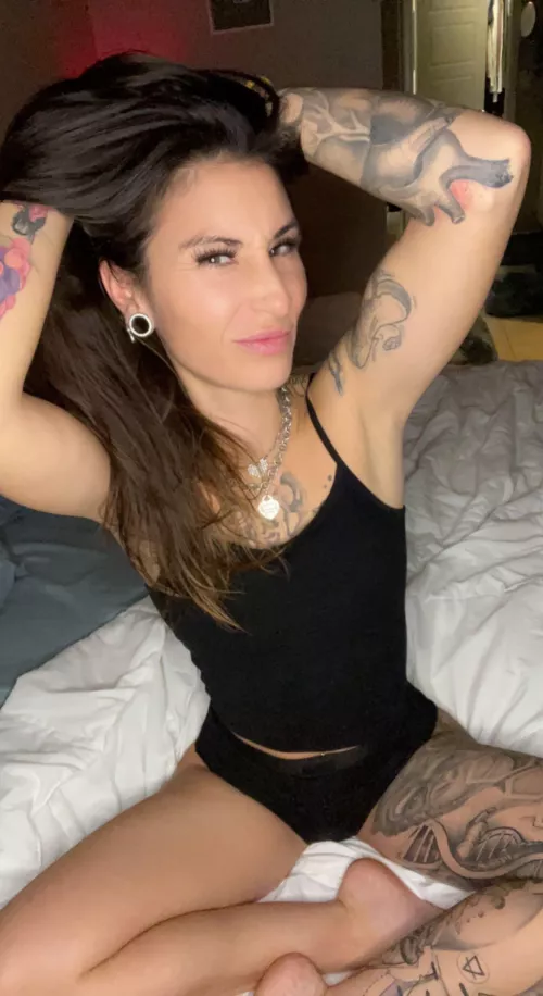 I wanna be part of your New Year’s resolution 😈