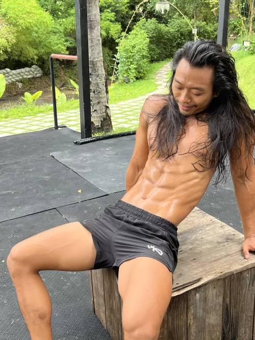 i'm imagining you on my cock 🤤