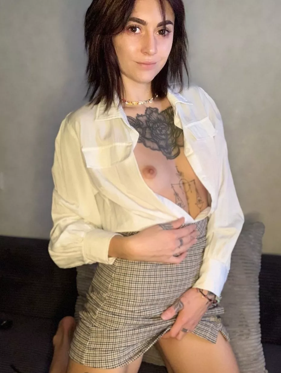 Just come see me after class and I'll find something to entertain you 😏