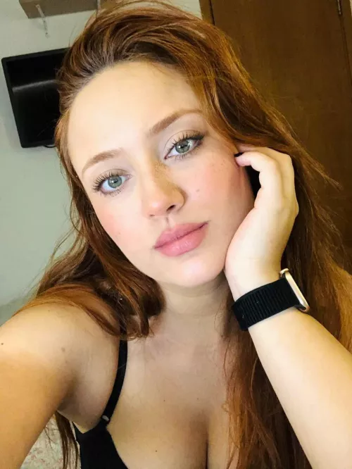 Let me be your favorite redhead