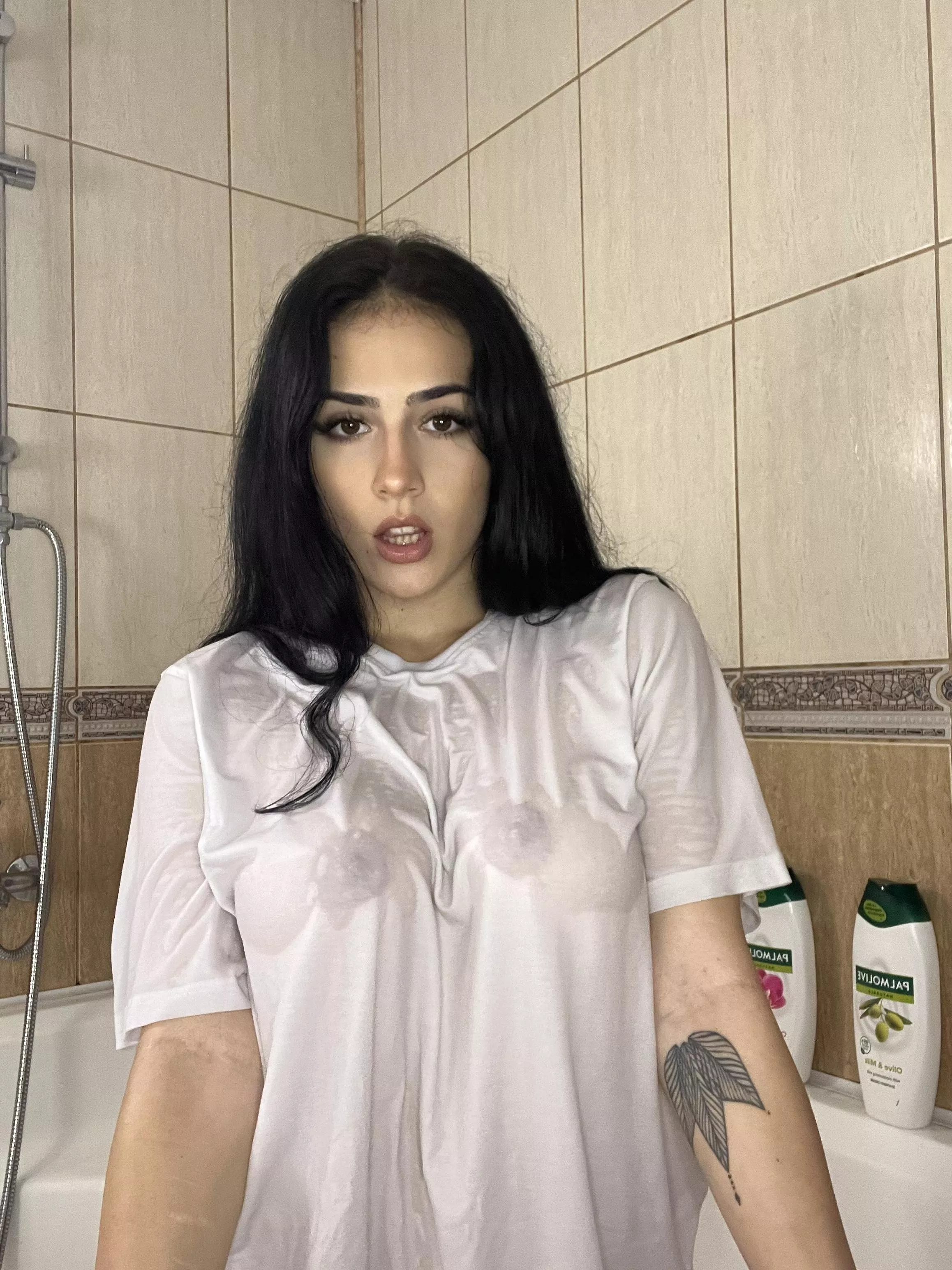 Let's take a shower together 💋