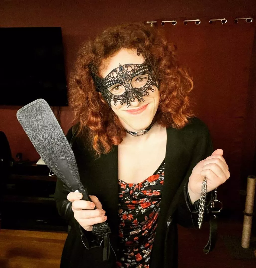 Mommy’s New Year resolution: get kinky-er