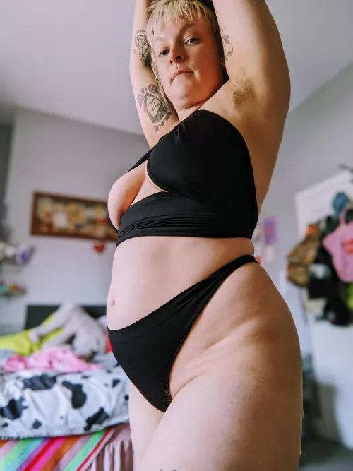 My body hair is here to stay 🖤✨