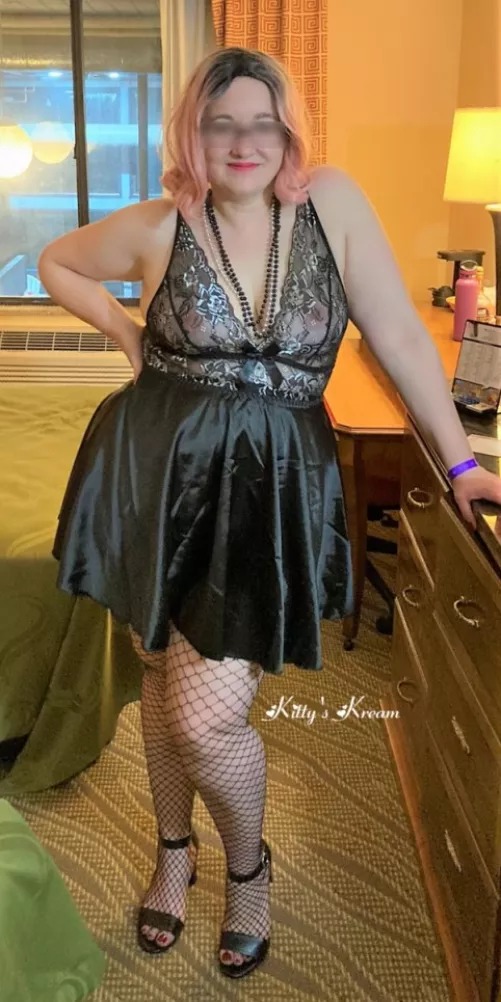 New Year, same slutty kitty