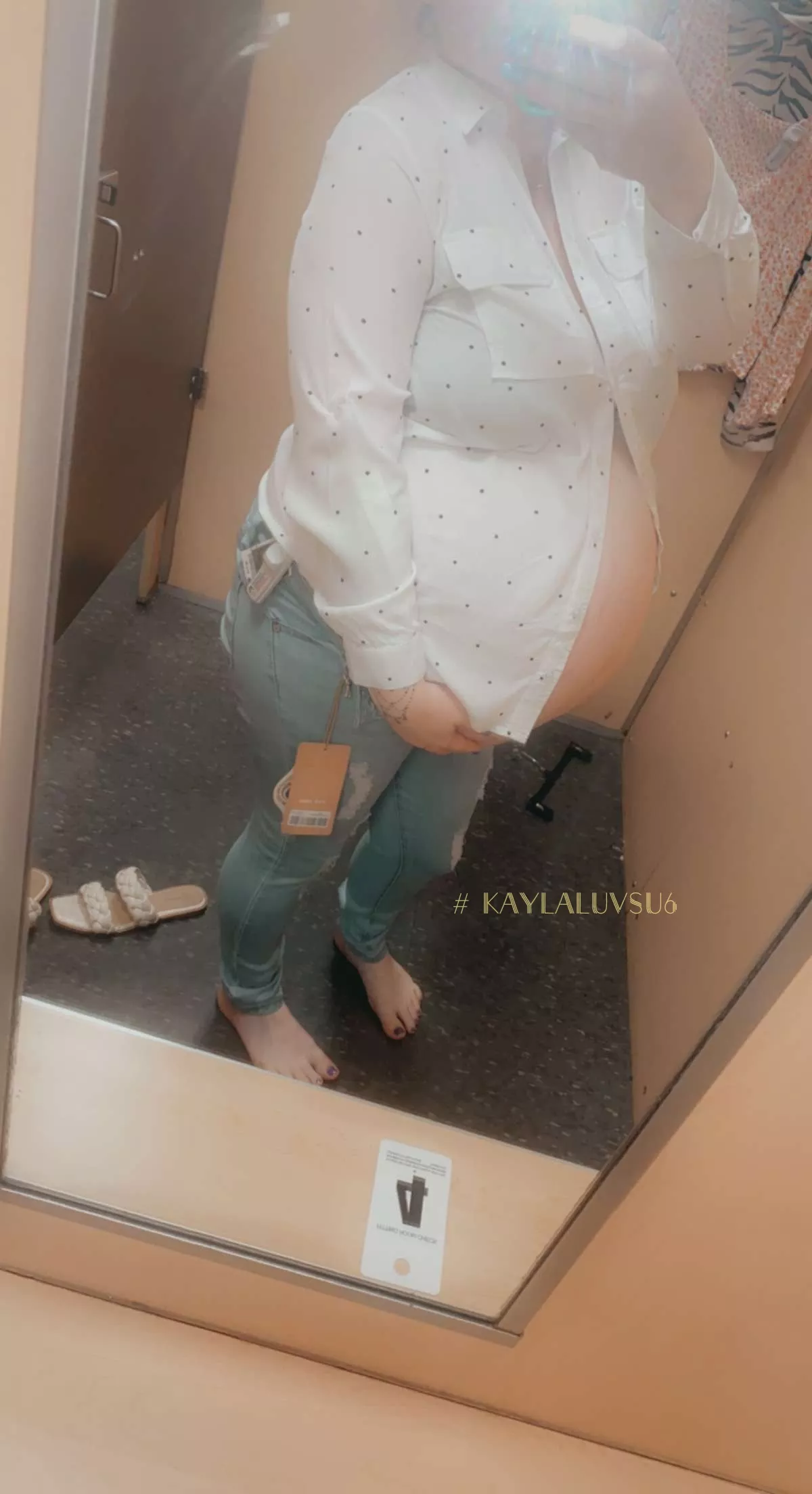 Ready to pop but miss getting my shopping on. 😘