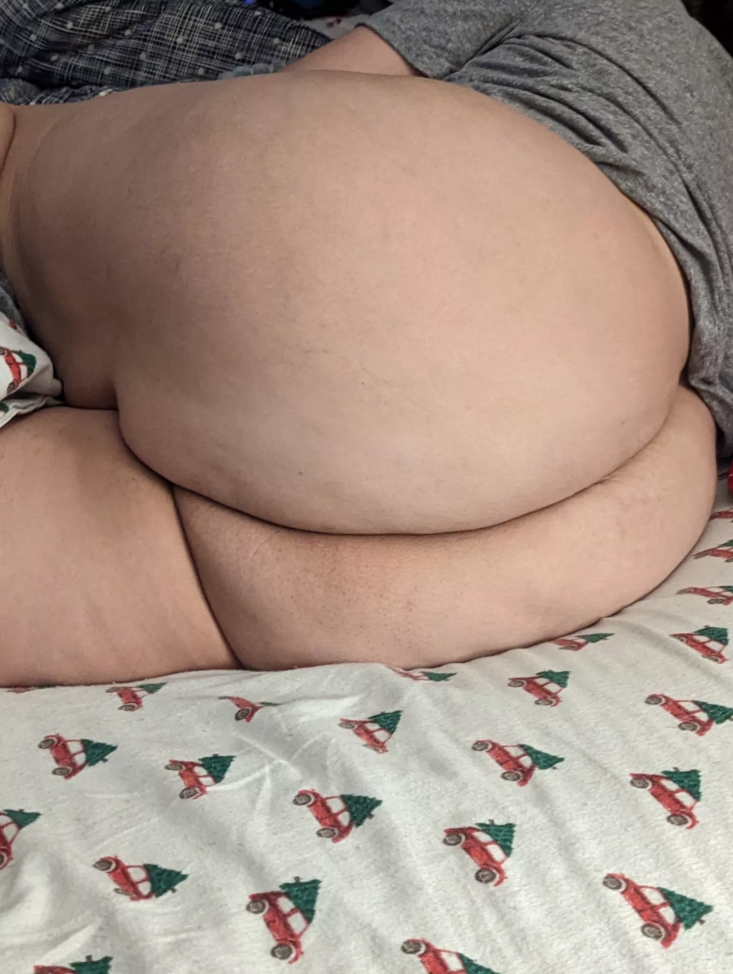 sexy milf ass. tell me what you think.