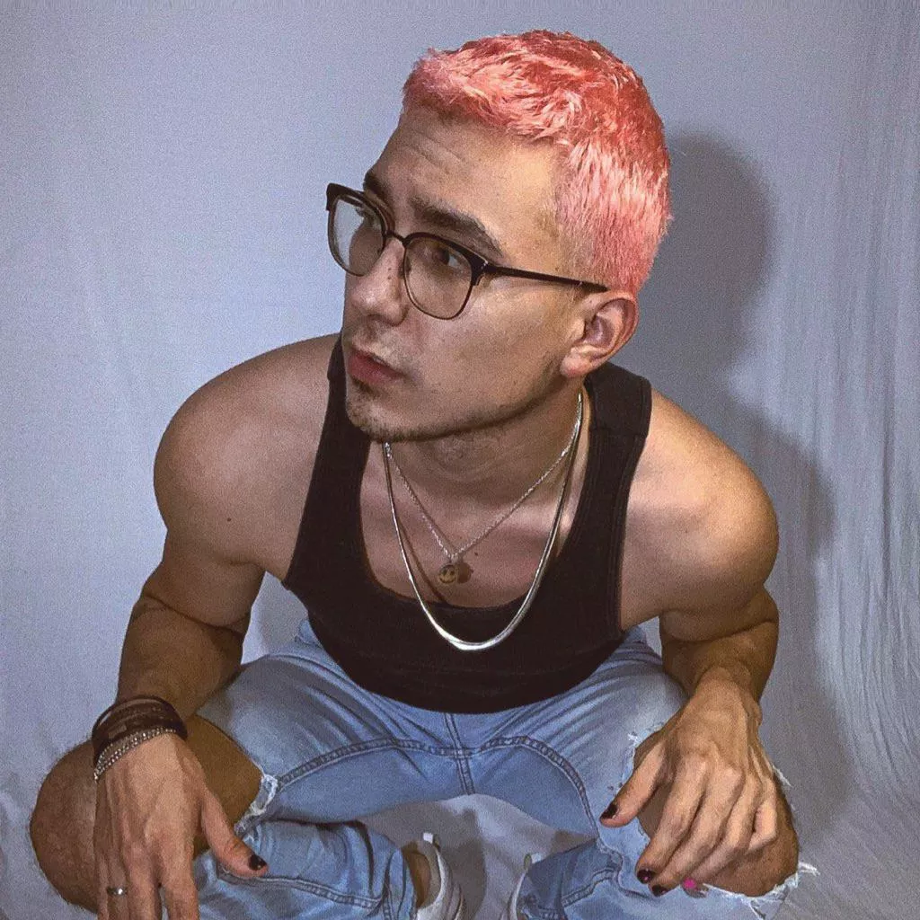 Should keep my hair pink?