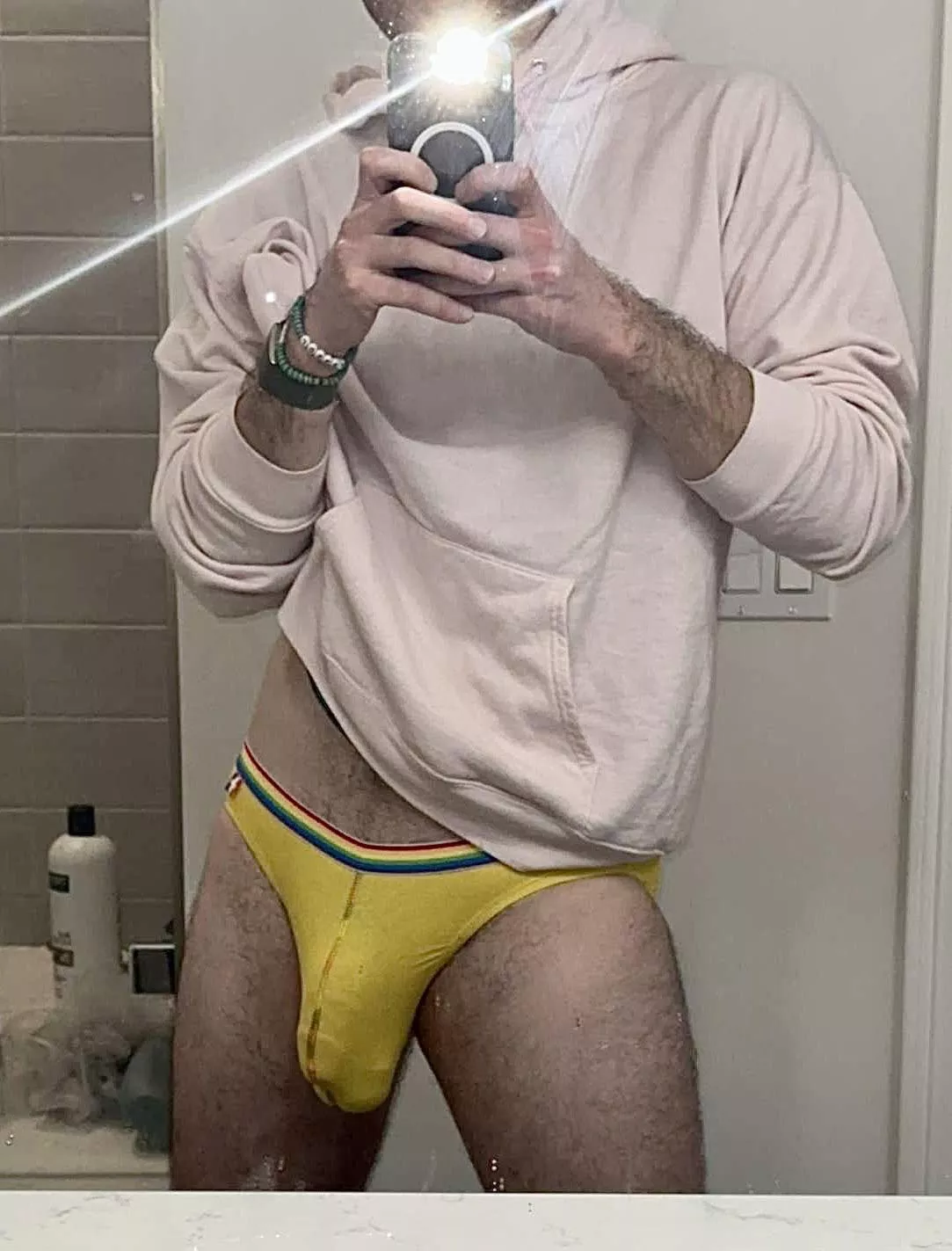 Some bright yellow briefs today 😉