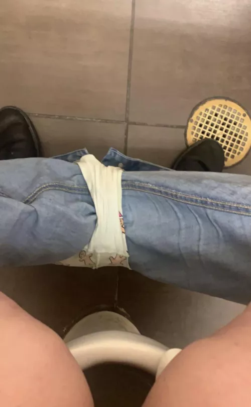 Sweaty at work!🥵🥵