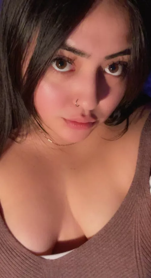 Te gusta mi carrita de puta? Echame tu lechita tio, no sabes cuanto te saboreo. You like my cum slut face? Squirt your milk on me, you don’t know how much i’ve been craving you uncle 🥺