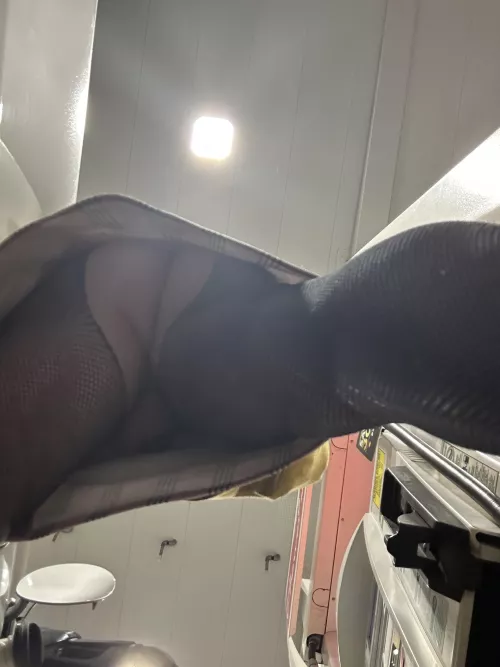 Teasing me the delivery guy at circle k