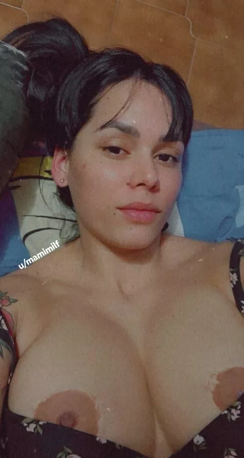 titty pic to start the year😘