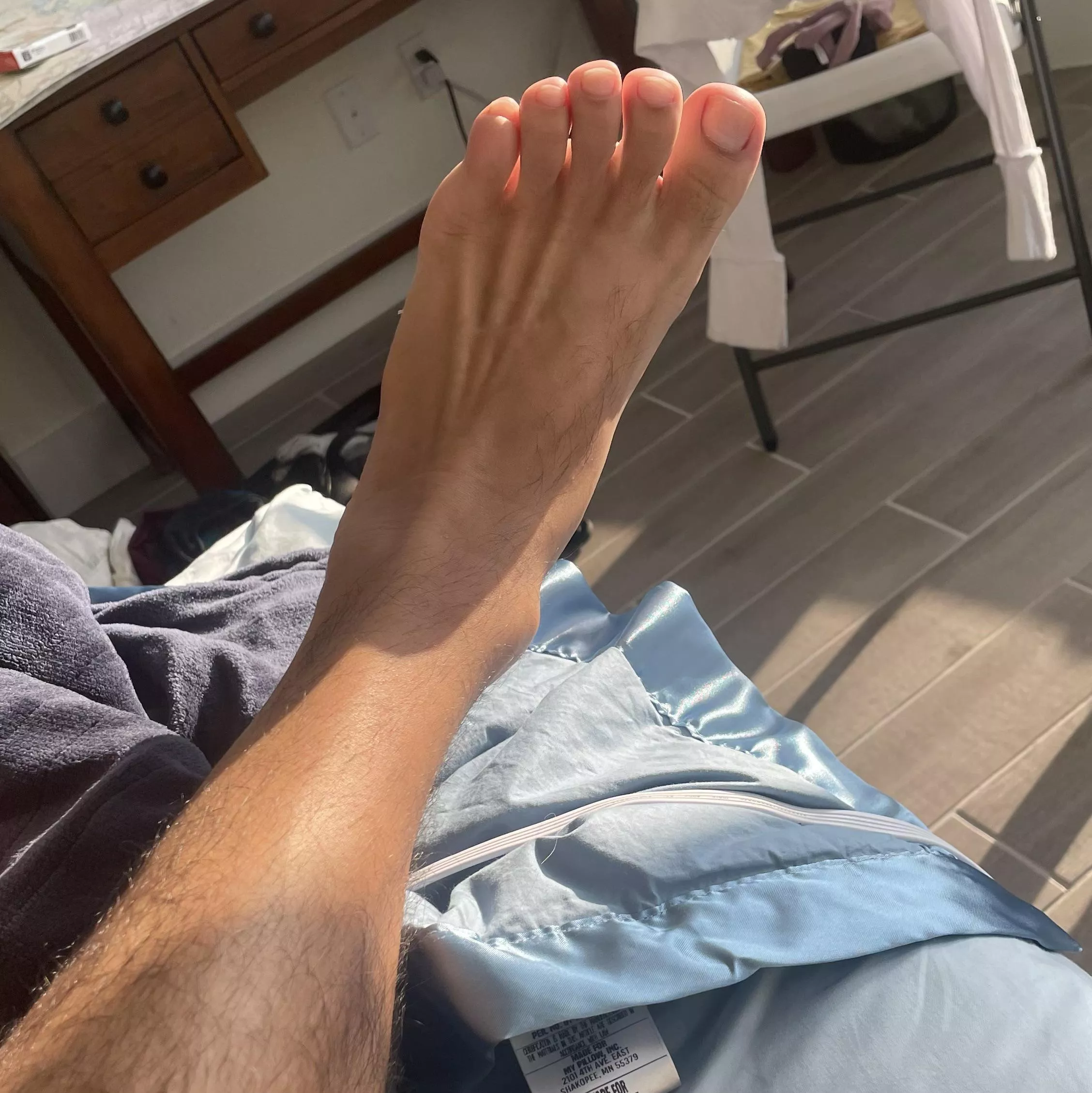 Toes