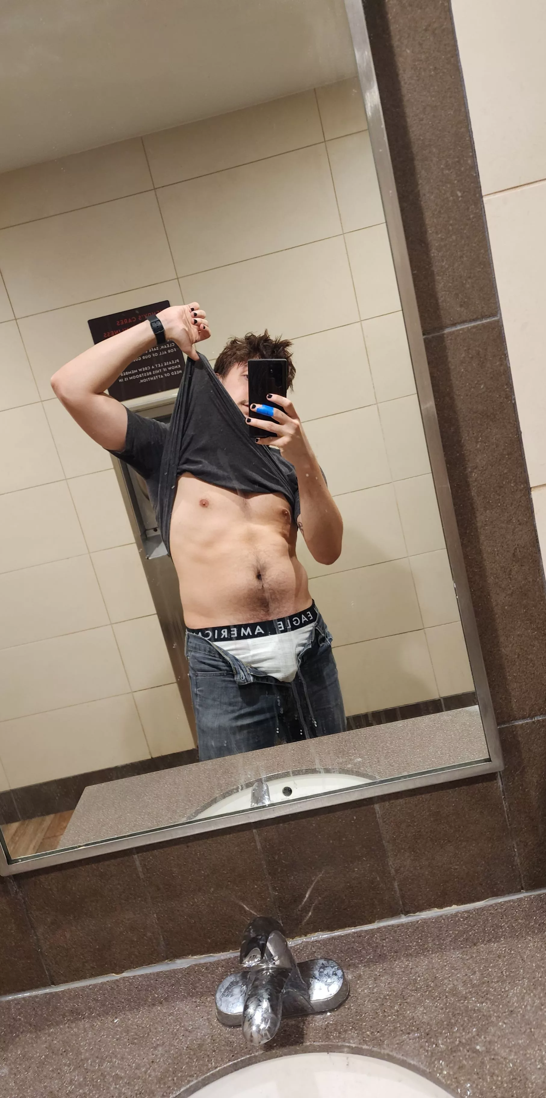 wanna blow me while I'm on break?