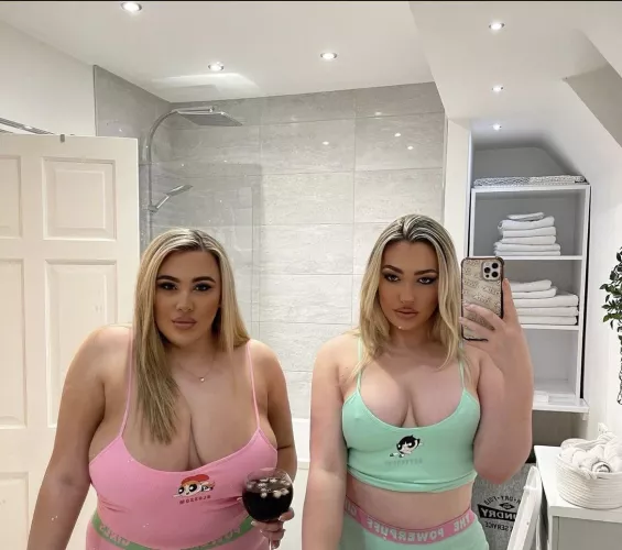 When your friend is big but you’re huge