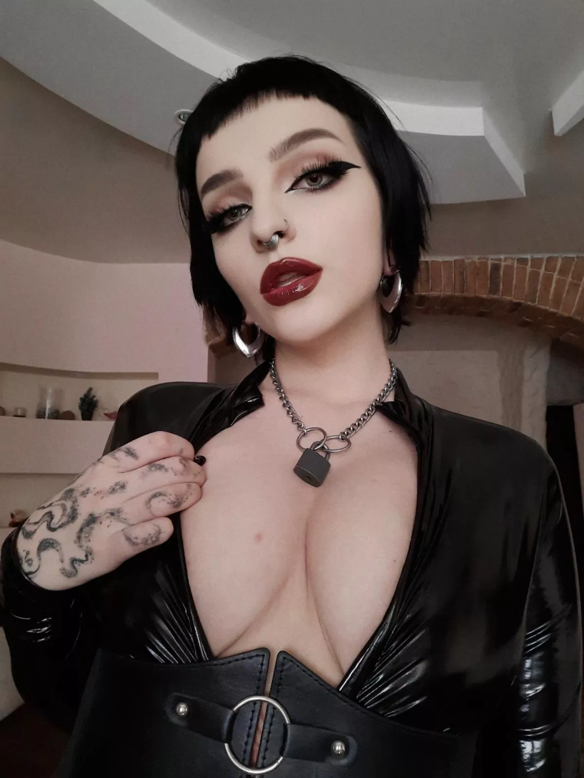 who wants to open my catsuit?