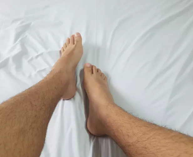 who wants to play with me?👅🔥👣