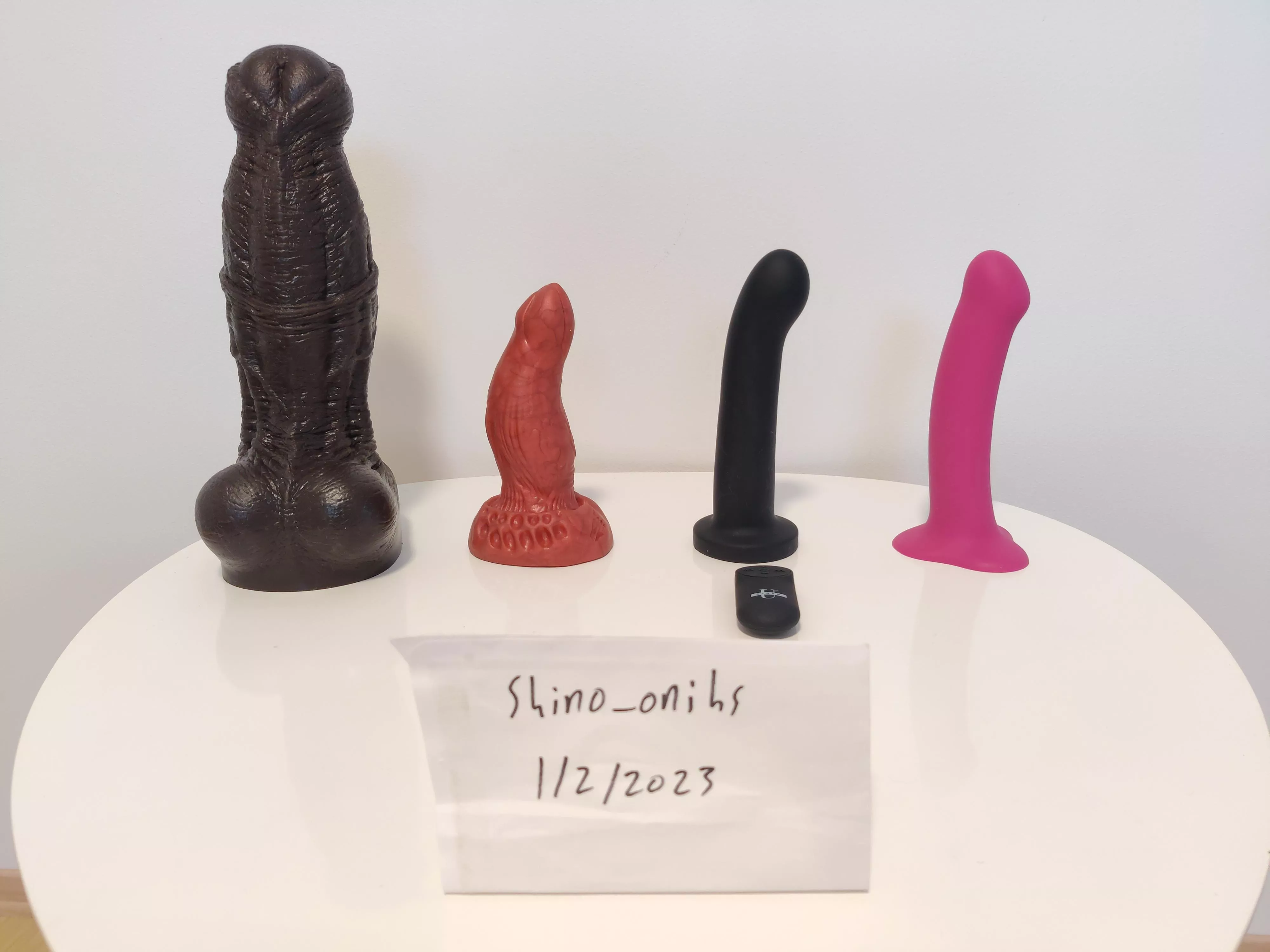 WTS/WTT (EU) BD, Mr Hankey, vibrator, and strapon
