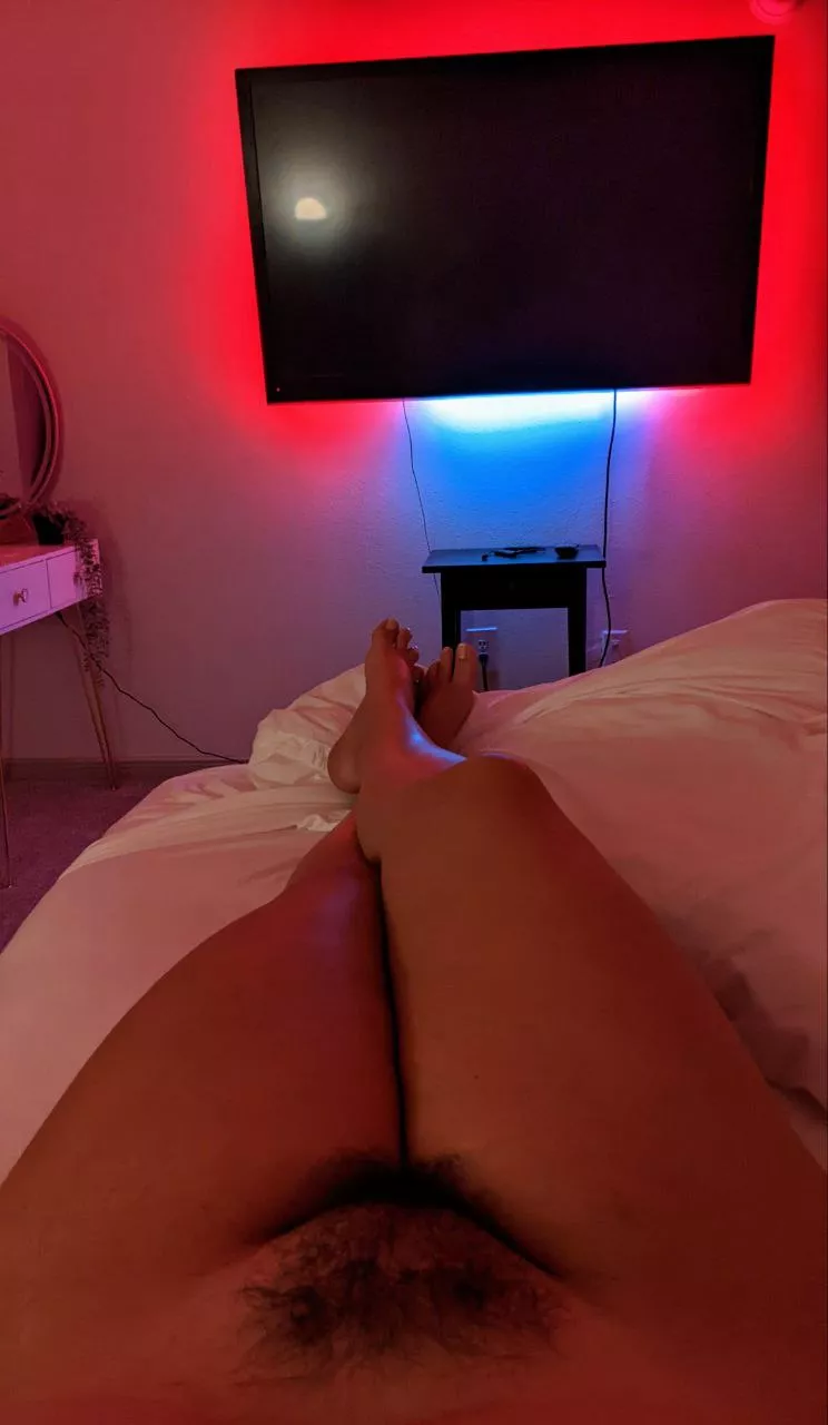 Y'all are right, real men prefer hairy pussies.